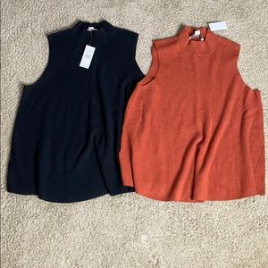 Bundle of two turtleneck tanks